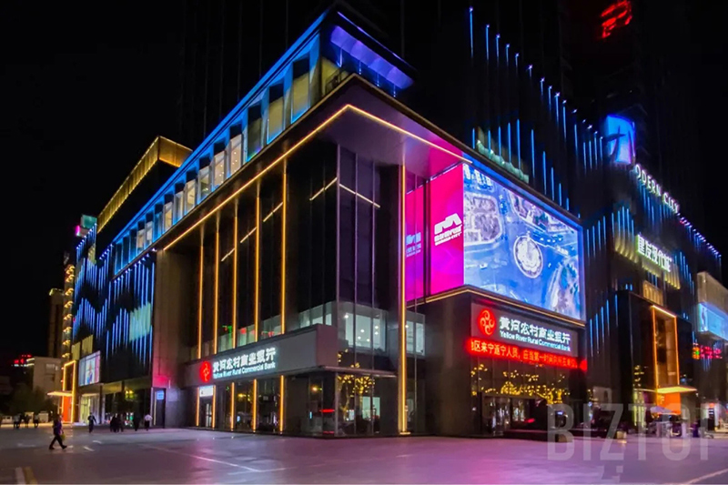 银川建发明代城LED透显着示屏项目