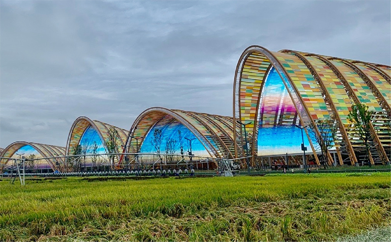 LED格栅屏的应用场景以及装置注重事项